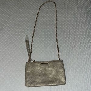 Kelly Wynne Shoulder Bag